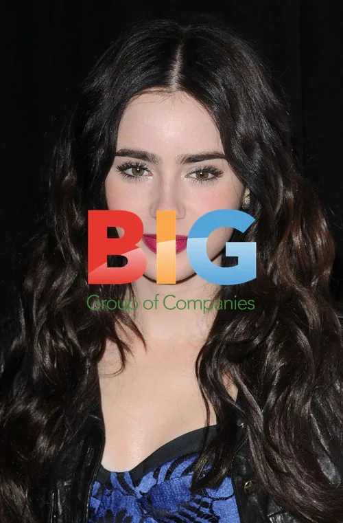 Lily Collins Promotes 'Mirror Mirror'