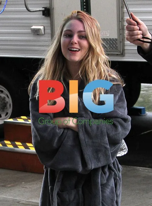 AnnaSophia Robb and Austin Butler on 'The Carrie Diaries' Set