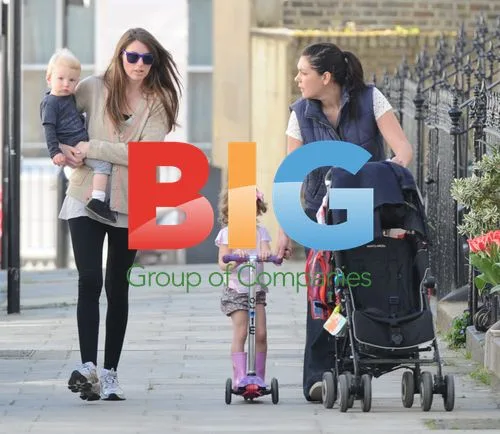 Jools Oliver out with kids in London