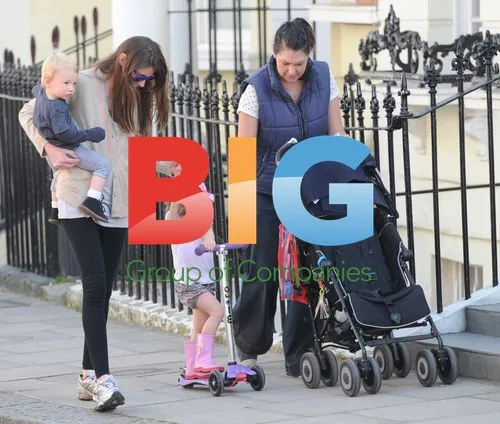 Jools Oliver and Kids in Primrose Hill