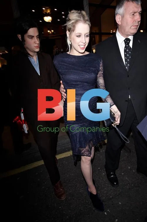 Pregnant Peaches Geldof Leaves Party in London