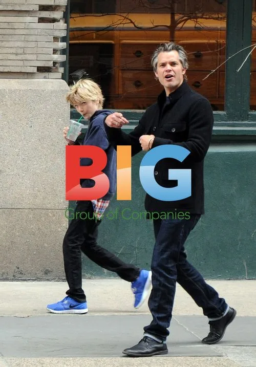 Timothy Olyphant and Family Strolling in Soho
