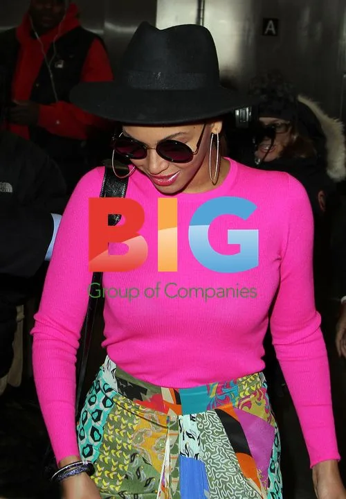 Beyonce Knowles with Baby Crib in NYC