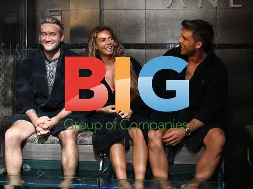 Katie Price, Leandro Penna, and Dane Bowers Enjoy Fish Spa