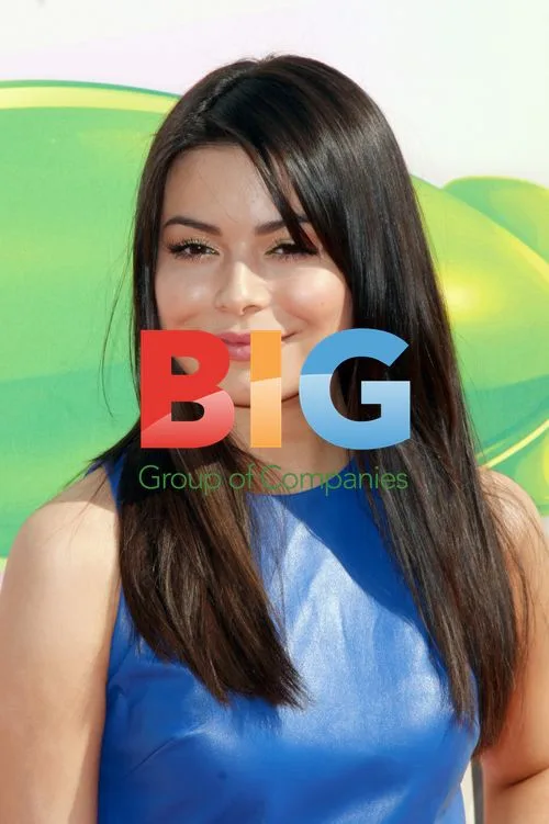 Miranda Cosgrove at Nickelodeon Kids' Choice Awards