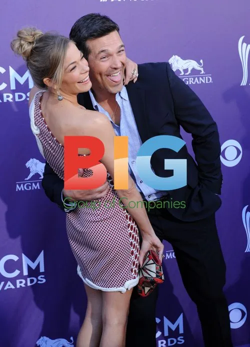 LeAnn Rimes and Eddie Cibrian at ACM Awards