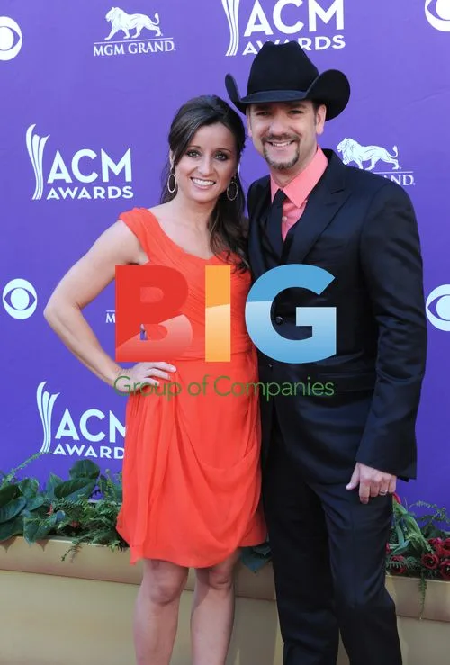 Craig Campbell and Mindy Ellis Campbell at ACM Awards