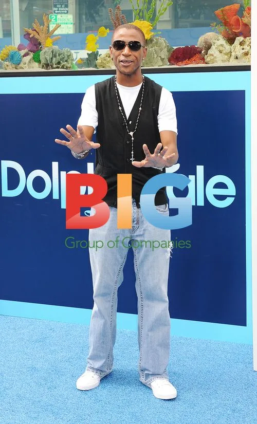 Tommy Davidson at "Dolphin Tale" premiere