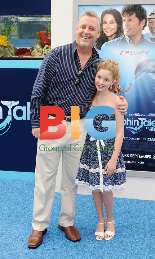 Cozi Zuehlsdorff at "Dolphin Tale" Premiere