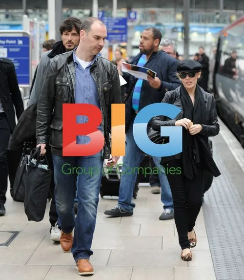 Kylie and Andres Catch Train to London