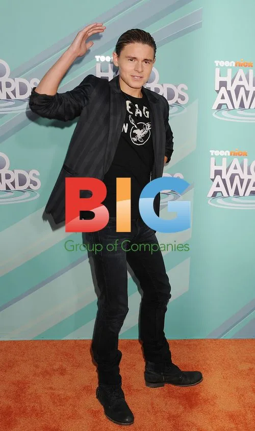 Callan McAuliffe at 3rd Annual TeenNick HALO Awards