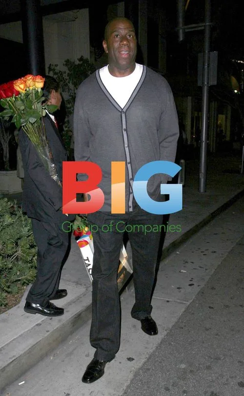 Magic Johnson Leaves Mastros Steakhouse