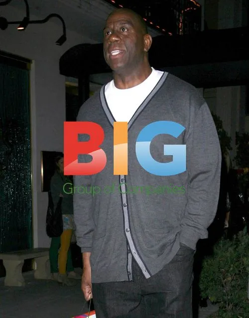 Magic Johnson Leaves Mastros Steakhouse