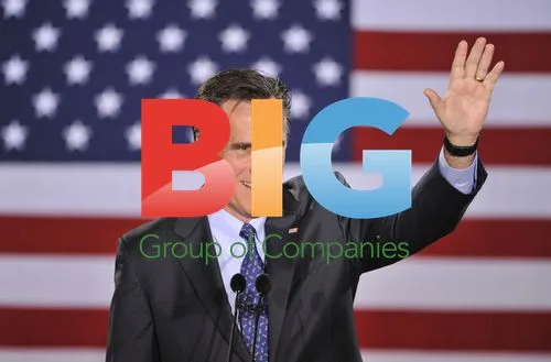 Mitt Romney Meets Supporters at Rally