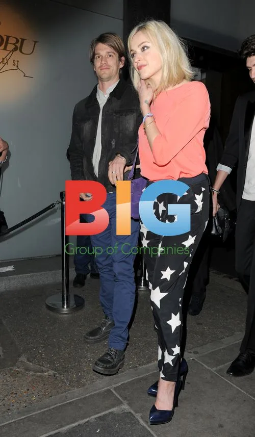 Fearne Cotton out with boyfriend