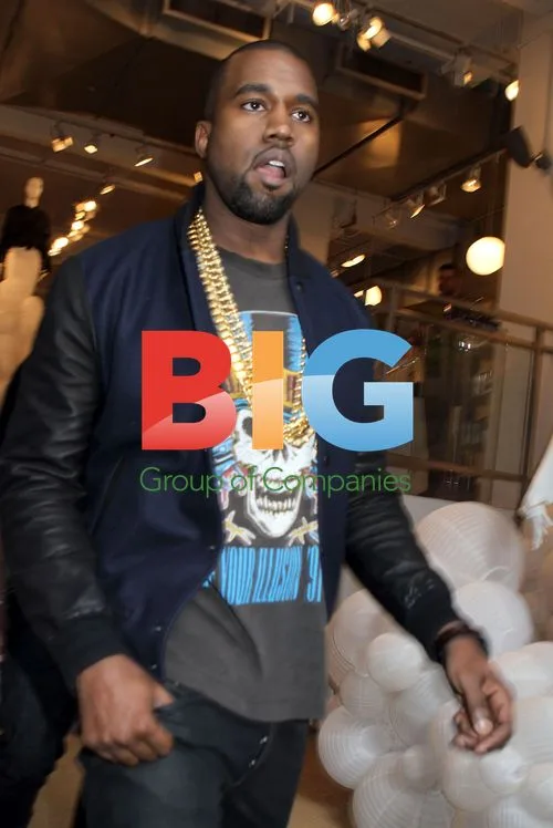 Kanye West Leaves NYC Store