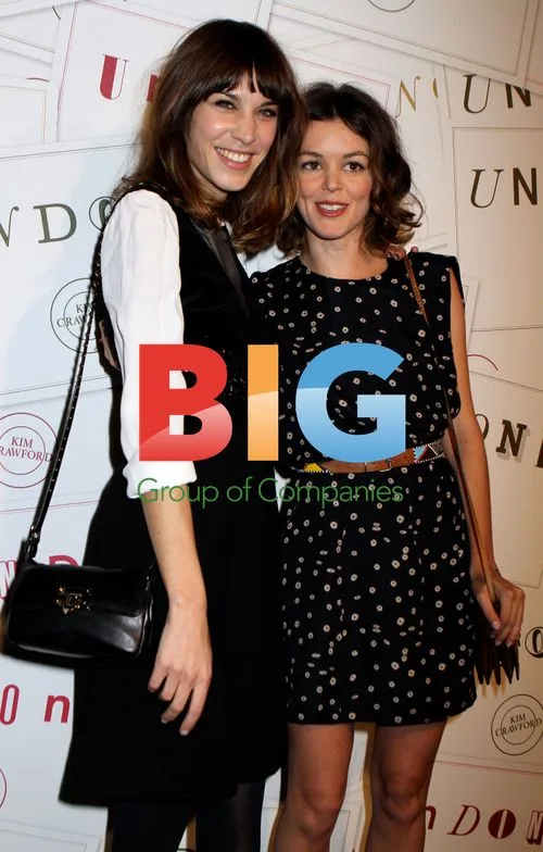 Alexa Chung and Nora Zehetner at Kim Crawford Art Event