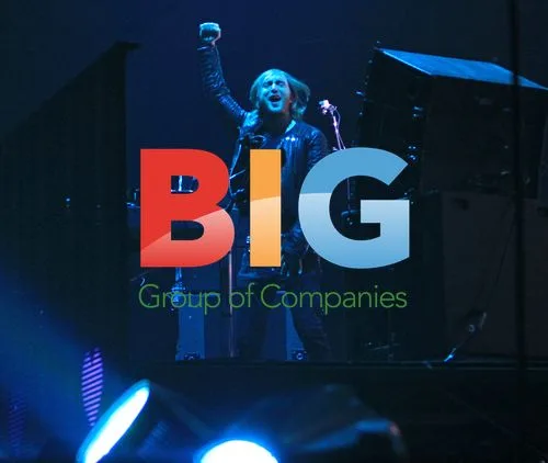 David Guetta Performs in Paris