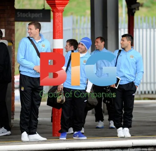Manchester City Squad Travels to London