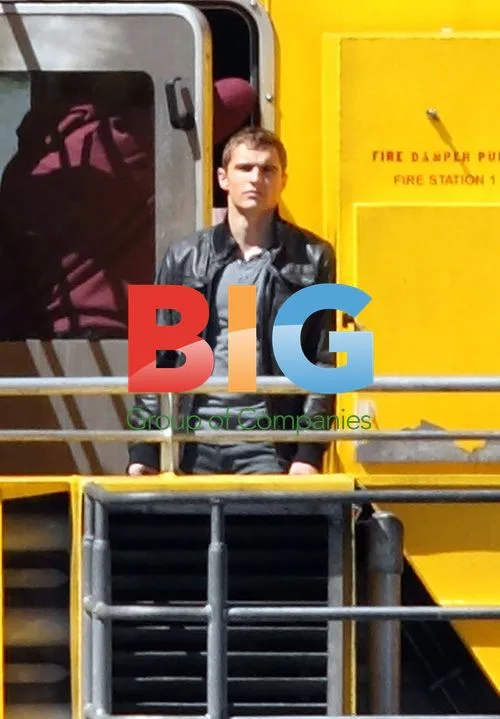 Dave Franco on set of 'Now You See Me'