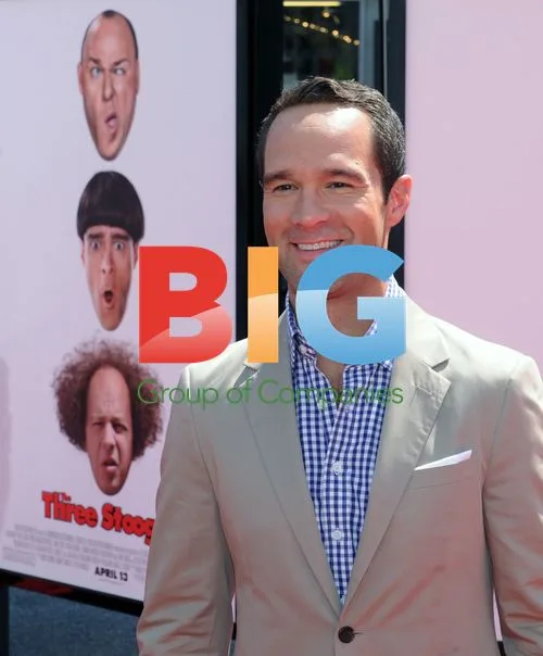 Chris Diamantopoulos at "The Three Stooges" Premiere