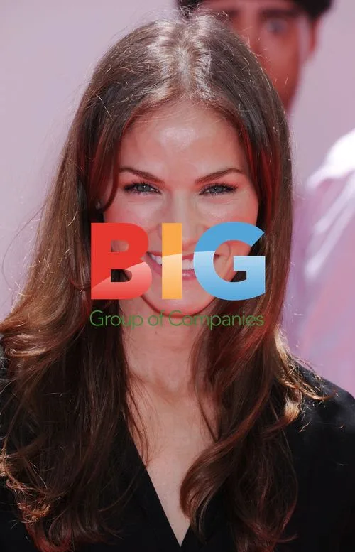 Kelly Overton at 'The Three Stooges' Premiere