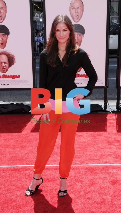 Kelly Overton at 'The Three Stooges' Premiere