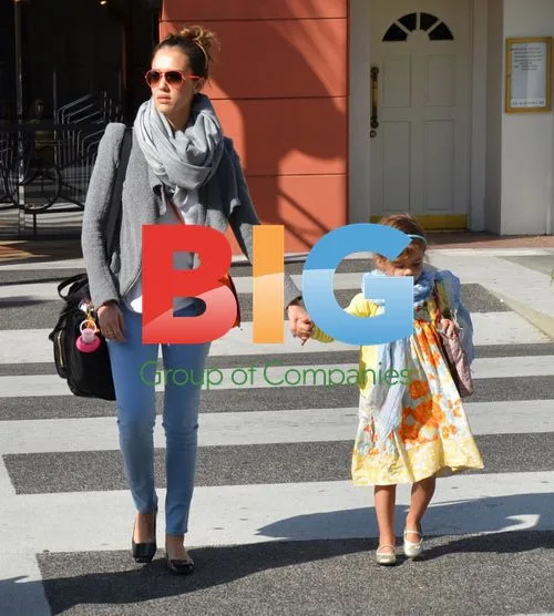 Jessica Alba and Family Out in Beverly Hills