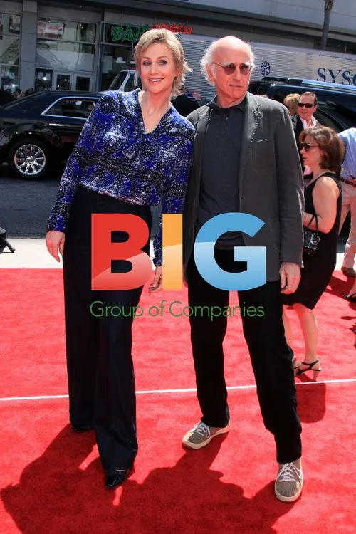 Jane Lynch and Larry David at The Three Stooges Premiere