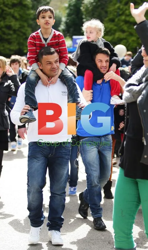 Peter Andre at Alton Towers with kids
