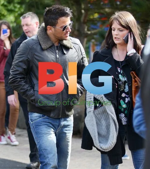 Peter Andre Unveils Giant Rocky Wall