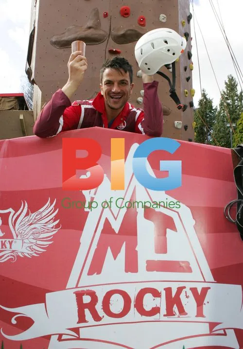 Peter Andre unveils Mr. Rocky wall
