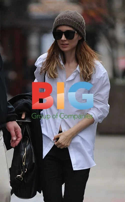 Rooney Mara on The Bitter Pill set