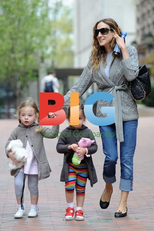 Marion, Tabitha & Sarah Jessica Parker Leave School