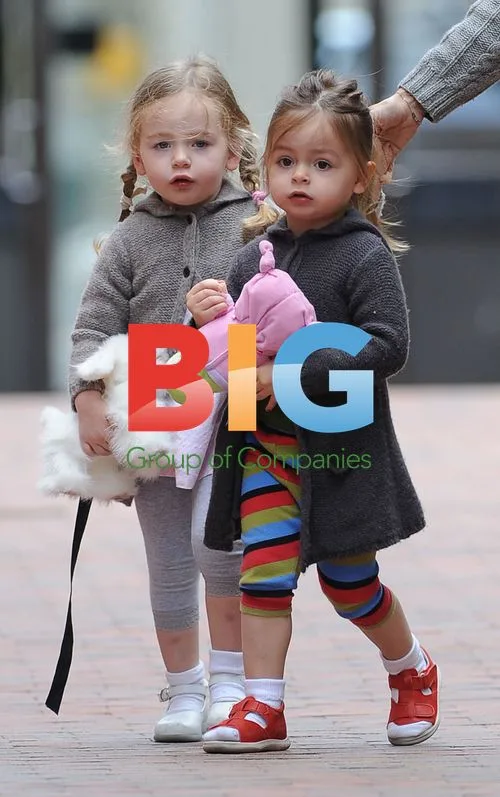 Marion, Tabitha & Sarah Jessica Parker Leave School