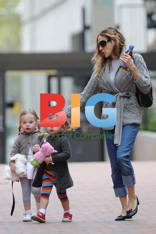 Marion Loretta, Tabitha Broderick, and Sarah Jessica Parker