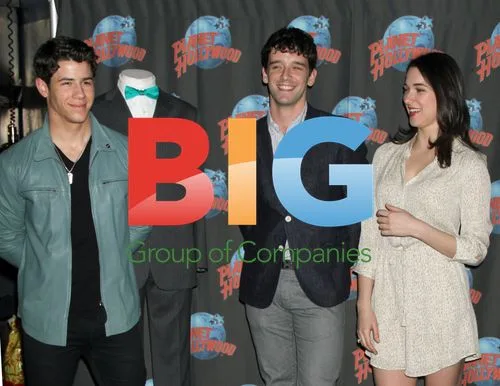 Nick Jonas, Michael Urie & Stephanie Rothenberg Promote Broadway Comedy