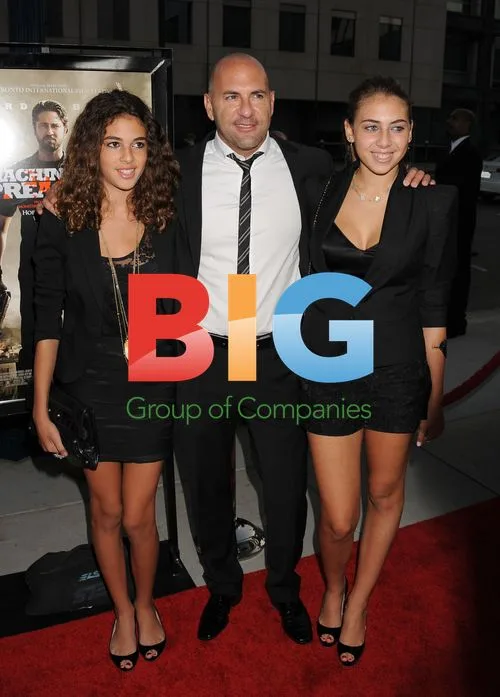 Gary Safady and daughters at "Machine Gun Preacher" premiere