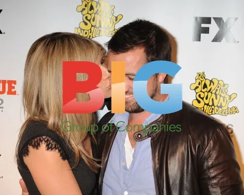 Kaitlin Olson and Rob McElhenney at FX Premiere