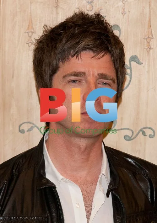 Noel Gallagher at Press Conference in Mexico