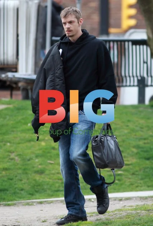Joel Kinnaman on 'The Killing' set