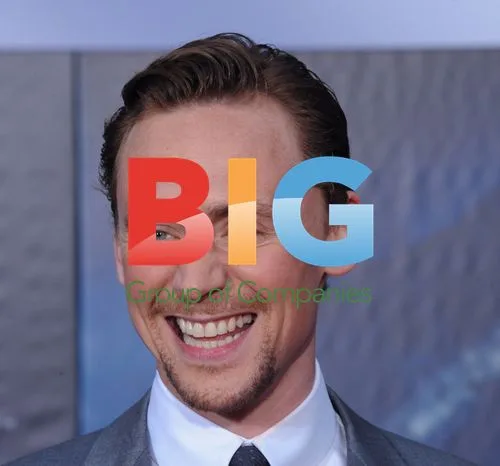 Tom Hiddleston at "The Avengers" Premiere