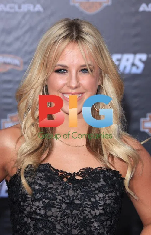 Chelsie Hightower at 'Avengers' Premiere