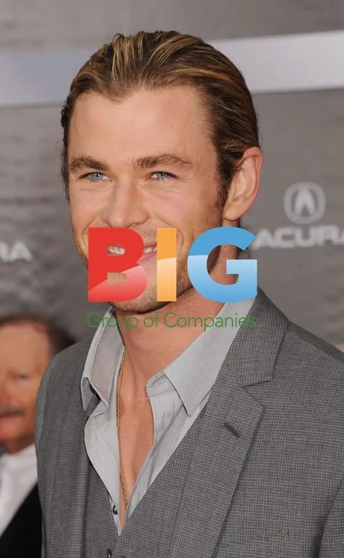 Chris Hemsworth at Avengers Premiere
