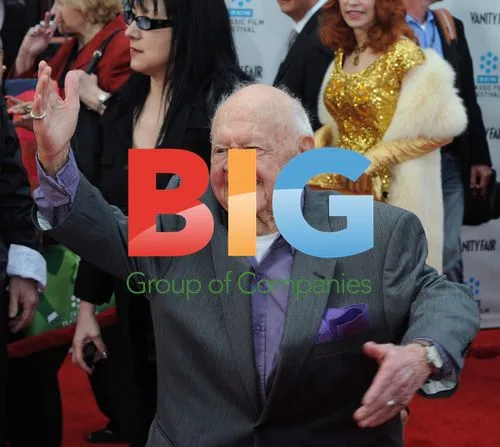 Mickey Rooney at "Cabaret" Premiere