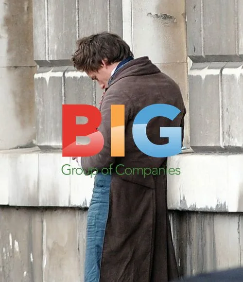 Eddie Redmayne on Les Miserables Set