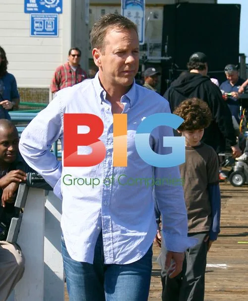 Maria Bello and Kiefer Sutherland on the set of TOUCH