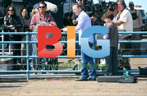 Maria Bello and Kiefer Sutherland on "Touch" Set