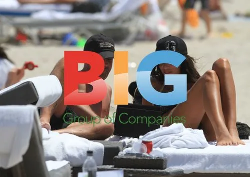 Arnaud Lagardere and Jade Foret on Miami Beach