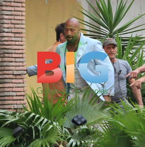 The Rock - Dwayne Johnson on Miami Beach Set